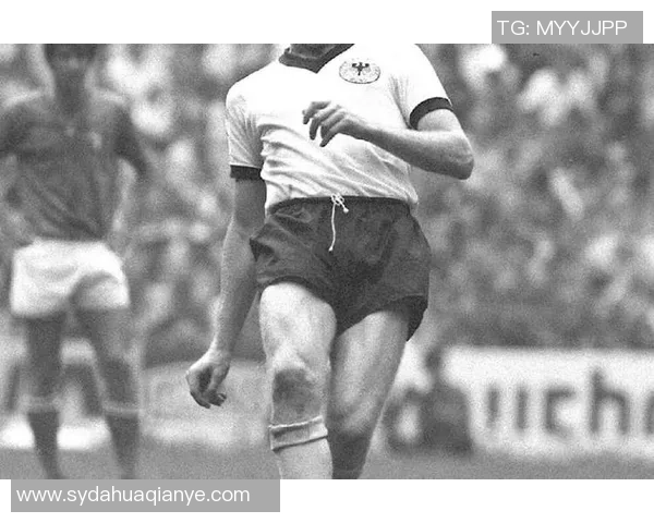 泪光中的绿茵英雄一张感人至深的足球巨星照片 泪光中的绿茵英雄一张感人至深的足球巨星照片